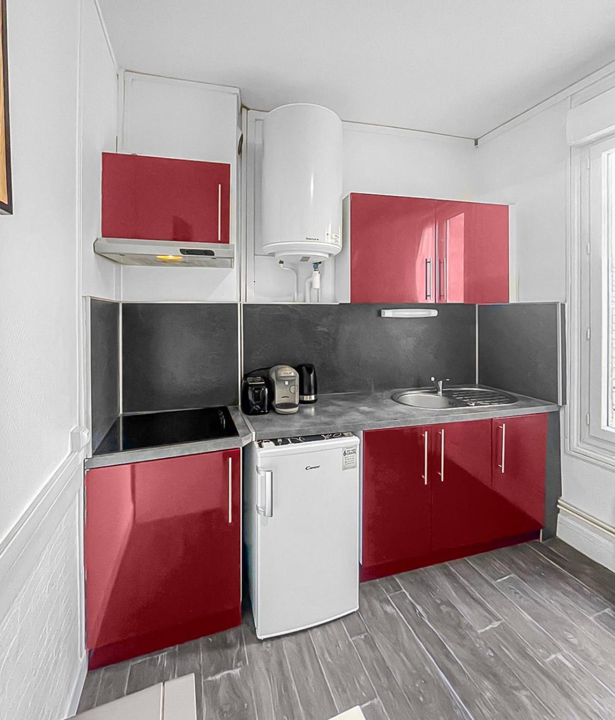 Balade A Montlucon Apartment Exterior photo